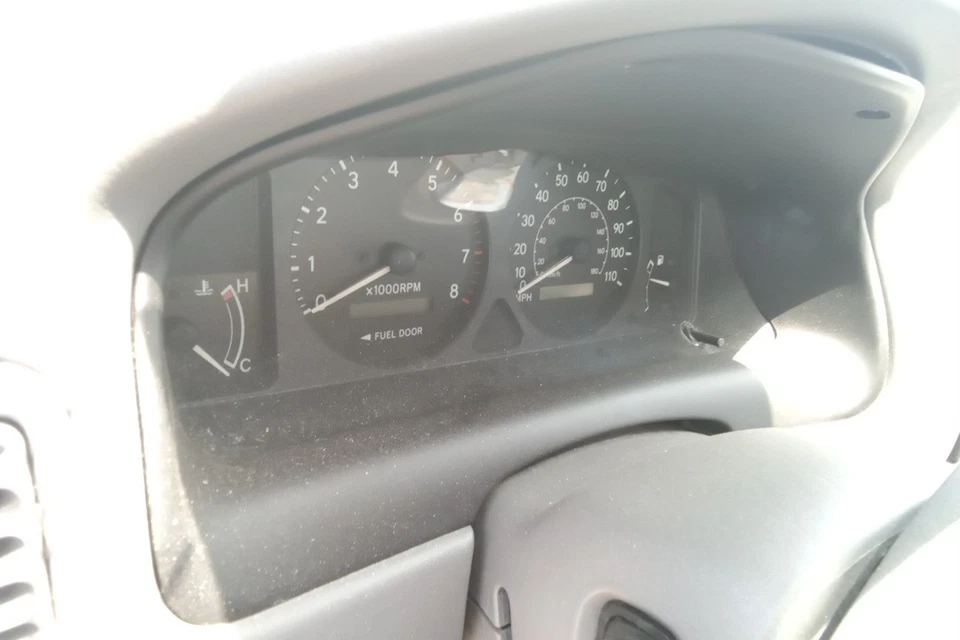 Corolla 2001 OE velocímetro calibre clúster 75 k millas Toyota Foto 1 de 4