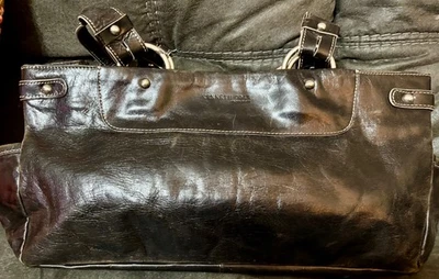 Kenneth Cole Vintage Black Leather Purse w/Side Pockets & Magnetic Close - Image 1 of 4