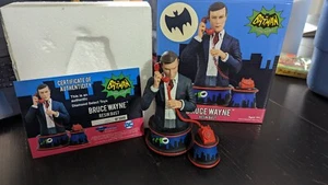 Bruce Wayne Resin Bust with Certificate - Picture 1 of 9