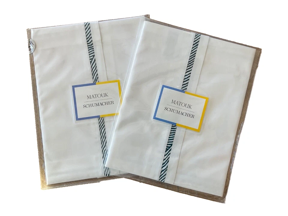 Matouk Schumacher Burnett Border Boudoir Sham 520 TC Fac Fold White Navy