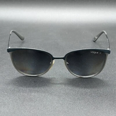 Vogue VO 4002-S Sunglasses Grey Silver Polarized 55-18-135 Used - Image 1 of 4