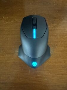 Alienware AW610M Wired/Wireless Gaming Mouse - Dark Side of The Moon