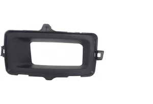 for CHEVROLET SILVERADO 1500 2014-2015 FT RH FOG LAMP BEZEL W/ FOG LAMP HOLE - Picture 1 of 5