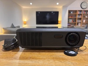 Proyector de cine en casa Optoma DW318 HDMI VGA 2.500 lúmenes solo 747 horas usado HD - Imagen 1 de 23