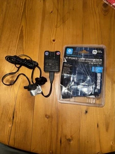 Dual USB-C Charger - Photo 1 sur 4