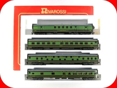 HO Scale **NORTHERN PACIFIC** 1930s Lightweight Passenger Set B - Rivarossi 6971 - Image 1 of 4