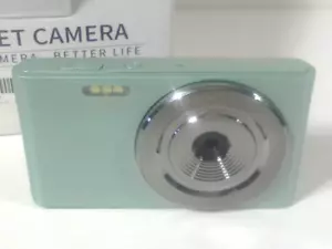 Green Kids Pocket Camera w/ Card & Battery NO USB CABLE Beginners Digital - Picture 1 of 4