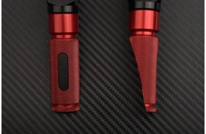 Pareja Reposapiés Delanteros Rojo-Negro 77mm SUZUKI SV 650 / SVX 2016-2023 - Picture 1 of 8