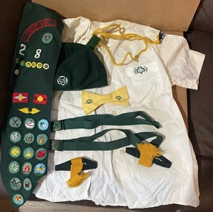 Vintage Pfadfinder Hemd mit Knopfleiste Kurzarm, Schärpe, Hut, Fliege, Patches (ab - Bild 1 von 17