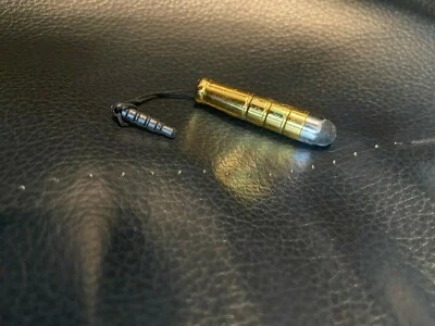Capacitive Touchscreen Stylus Pen in Gold to suit iPhone,iPad,Samsung,Tablets. - Image 1 of 2