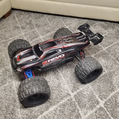 Traxxas E-revo E Revo 1.0 Erevo 1/10 4WD Roller Slider RC Car Monster Truck - Image 1 of 4