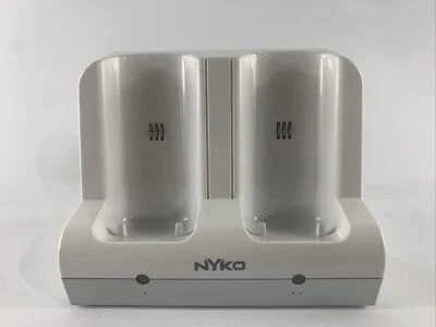 Wii Controller  Charging Dock Station, White by Nyko 87000 A50. - Image 1 of 4