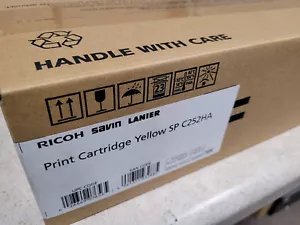 GENUINE NEW Ricoh Savin Lanier Yellow Print Cartridge SP C252HA M921-35 - Picture 1 of 3