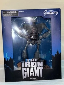 Diamond Select Toys Gallery Diorama THE IRON GIANT SUPERMAN 10" Statue with Box - Picture 1 of 7