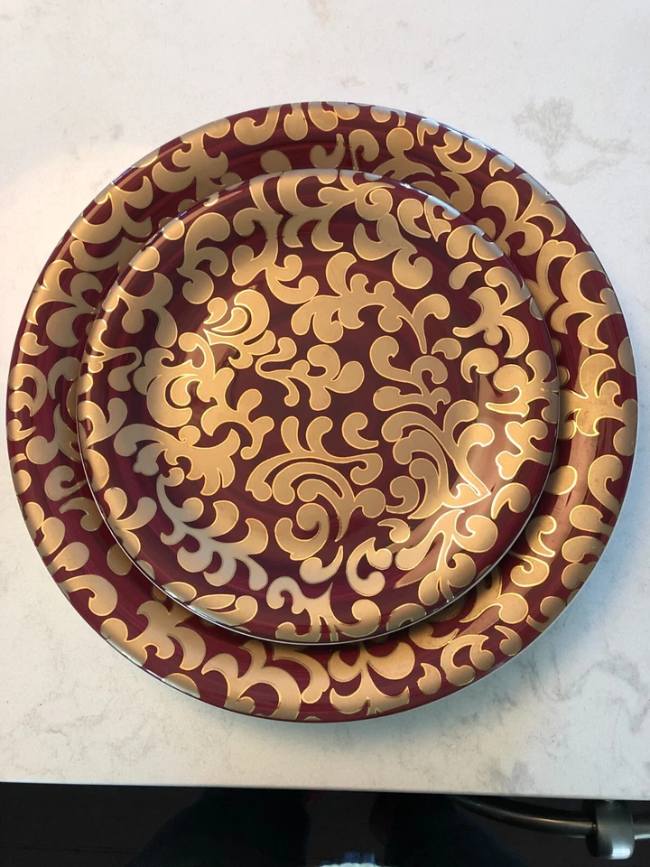 Crate&Barrel 16EA  Dinner & Salad plates red/gold CERAMICA F.GIORGI VARM Holiday - Image 1 of 4