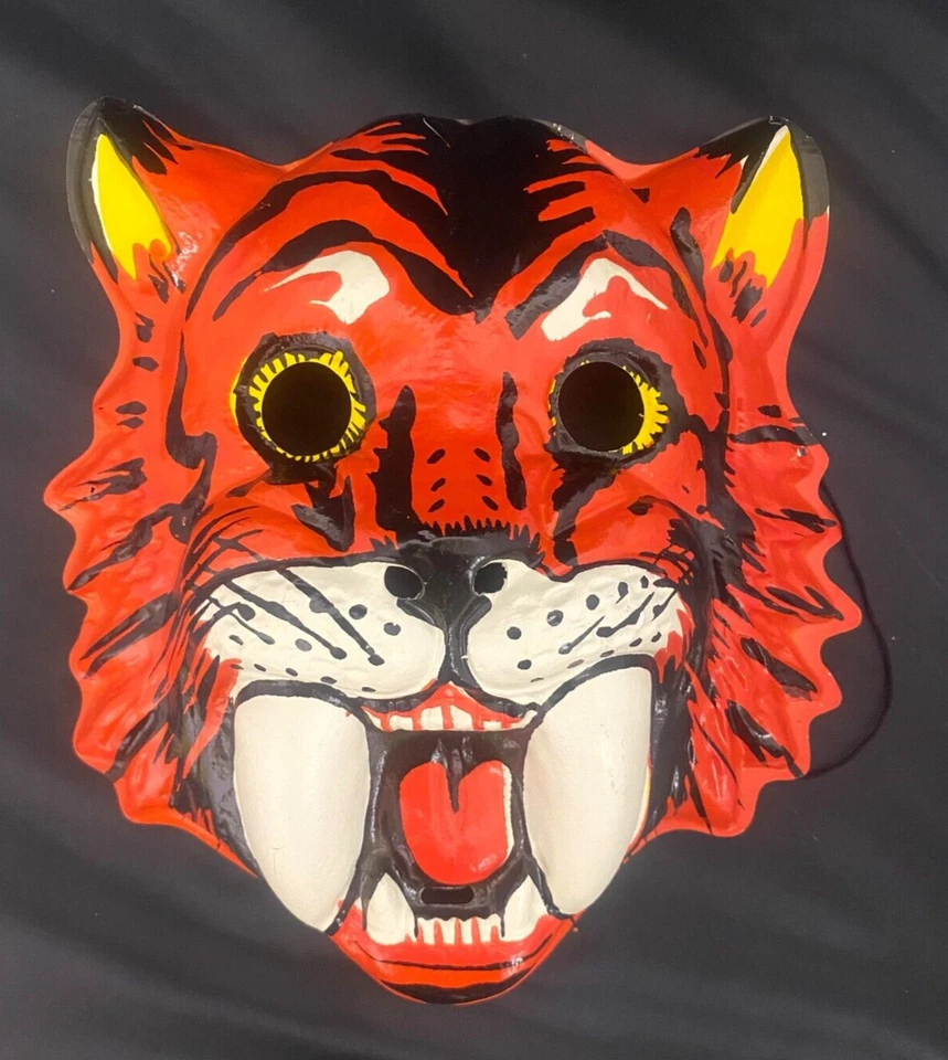 Vintage 1960's  Saber Tooth Tiger Vacuform Plastic Halloween Mask - Image 1 of 1