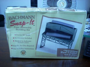 BACHMANN SNAP-IT #45512 CARGADOR DE TUBOS DE FUNCIONAMIENTO ESCALA HO NOS (PL) - Imagen 1 de 4