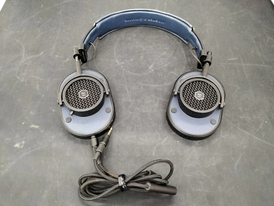 Master & Dynamic MH40 Closed Aluminum Headphones 45mm Drivers No Pads - Image 1 of 4