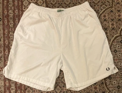 Pantalones cortos blancos para hombre Fred Perry ropa deportiva atléticos (tenis) - XXL Foto 1 de 4