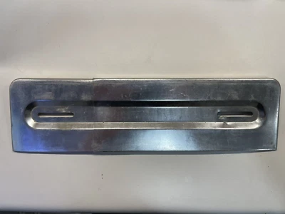 Soporte de placa Eurolicencia BMW E10 1602 2002tii E9 3.0CSL 3.0CSL usado original Foto 1 de 4