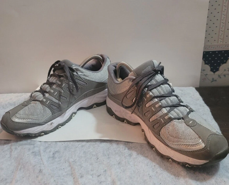 Zapatillas deportivas cruzadas para correr AVIA para mujer talla 8,5 plateadas/grises blancas espuma viscoelástica Foto 1 de 4