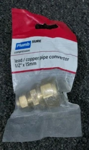 Convertidor de tubería de plomo a cobre - 1/2 pulgada X 15 mm - Imagen 1 de 1