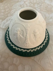 WEDGWOOD JASPERWARE SPRUCE GREEN & WHITE LITHOPHANE CHERUBS VOTIVE CANDLE - Picture 1 of 8