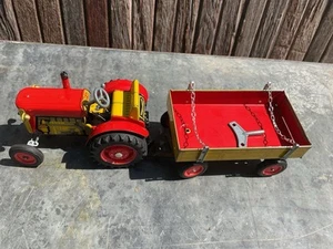 Vintage 70er Kovap Zetor Traktor S Valnikem Metall Blech Traktor & Anhänger NEU Set - Bild 1 von 7