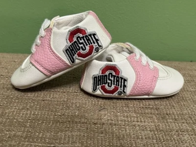 NUEVO Ohio State Buckeye Rosa Recién Nacido Bebé Niña Zapatos 0-6 Meses Futuro Tailgater Foto 1 de 4