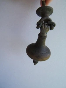 ANTIQUE WOODEN TEARDROP VICTORIAN DRAWER PULL W/ HAND DESIGN VERY UNIQUE! - Bild 1 von 13