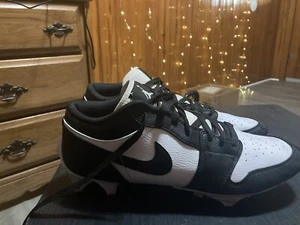 Jordan 1 Low TD - Picture 1 of 6