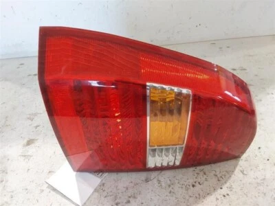 Luz trasera izquierda para conductor Kia Sportage 2007-2008  Foto 1 de 2