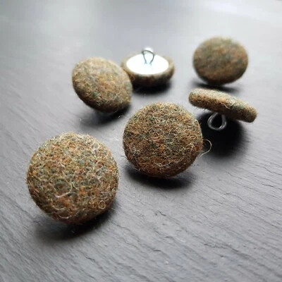 Green Pure Wool Covered Buttons, Abraham moon buttons in 14, 19, 23, 25 or 31mm - Image 1 of 4
