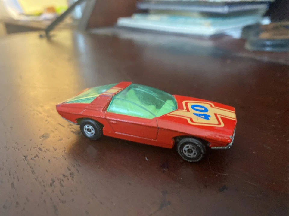 VINTAGE 1971 Nº 40 LESNEY INGLATERRA MATCHBOX SUPERRÁPIDO VAUXHALL GUILDSMAN COCHE ROJO Foto 1 de 4