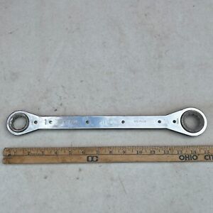 Mac Tools Ratchet Box Wrench 1" and 1-1/16" Standard RW3234 12 Point