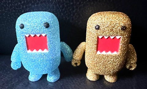 Domo QEE Lot of 2 Glitter 2" Vinyl Figures Blue Series 5 and Gold Series 3 Cover