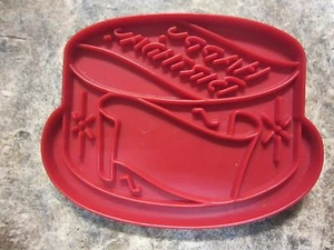 Vintage Tupperware Red Happy Birthday Cookie Cutter, Birthday Cake - Picture 1 of 2