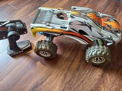 Traxxas  Stampede RC Monster Truck  vintage 1/10 - Image 1 of 2