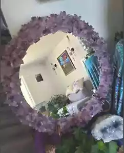 Espejo de pared de cristal amatista | Espejo de piedras preciosas púrpuras de lujo hecho a mano para el hogar - Imagen 1 de 7
