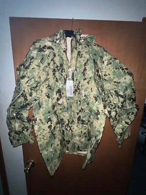 US Navy Wet/Cold Weather NWU Type III AOR2 Parka Jacket NEW - Image 1 of 4