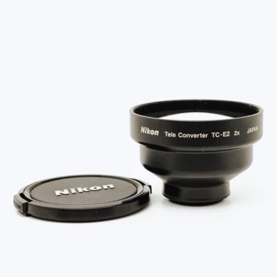 Lente teleobjetivo Nikon TC-E2 2X - Hecho en Japón Foto 1 de 4