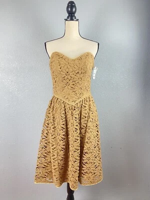 Vintage Betsey Johnson Women’s Floral Lace Dress Size 10 NWT 330$ - Image 1 of 4