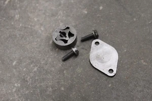 KTM 520 SX 2001 conjunto de bomba de aceite lado izquierdo con cubierta y pernos 520SX 01 - Imagen 1 de 8