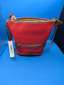 Dooney & Bourke Pebble Grain Small Zip Sac Red - Bild 1 von 9