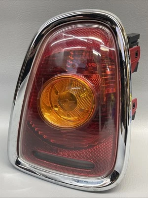 Luz trasera lateral derecha del pasajero Mini Cooper R56 2007-2010 OEM (LEER) Foto 1 de 4