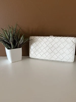 Bottega Veneta Intrecciato Large Flap Waller - Image 1 of 4