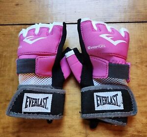 Everlast EverGel Hand Wraps (Pink, Medium) Women’s Gloves