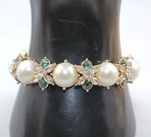 Faux Pearl Rhinestone Floral Stretch Bracelet Vintage-Inspired Gold Plated SZ 7 - Picture 1 of 11