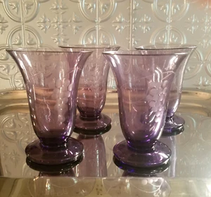 NOS! 4er Set POTTERY BARN AMETHYST WEIN-/GETRÄNKGLÄSER ~ 4 Unzen GRAPEVINE DESIGN - Bild 1 von 12