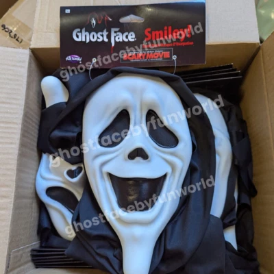 Scary Movie Mask - Smiley - Ghost Face Fun World - Image 1 of 3